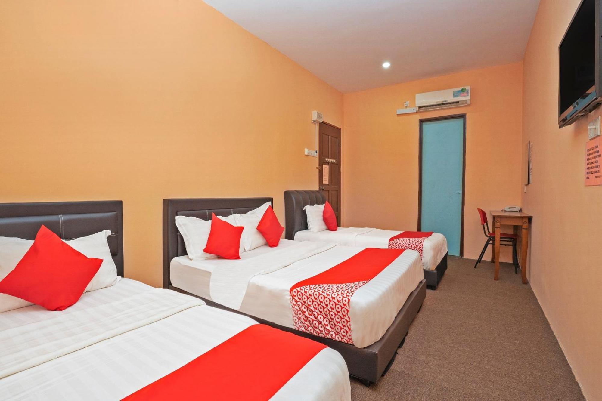 Sz Hotel Лумут Екстер'єр фото