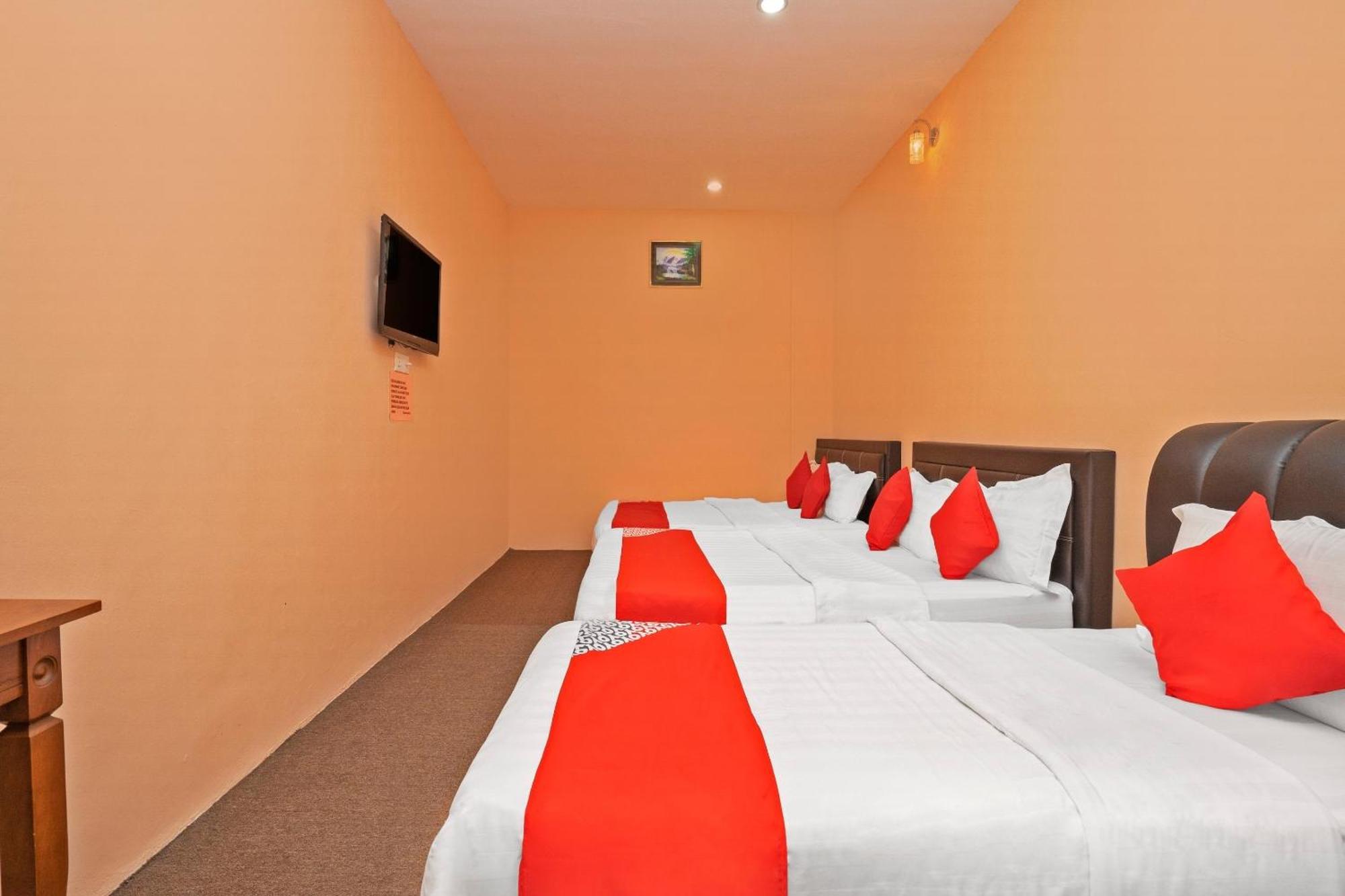 Sz Hotel Лумут Екстер'єр фото