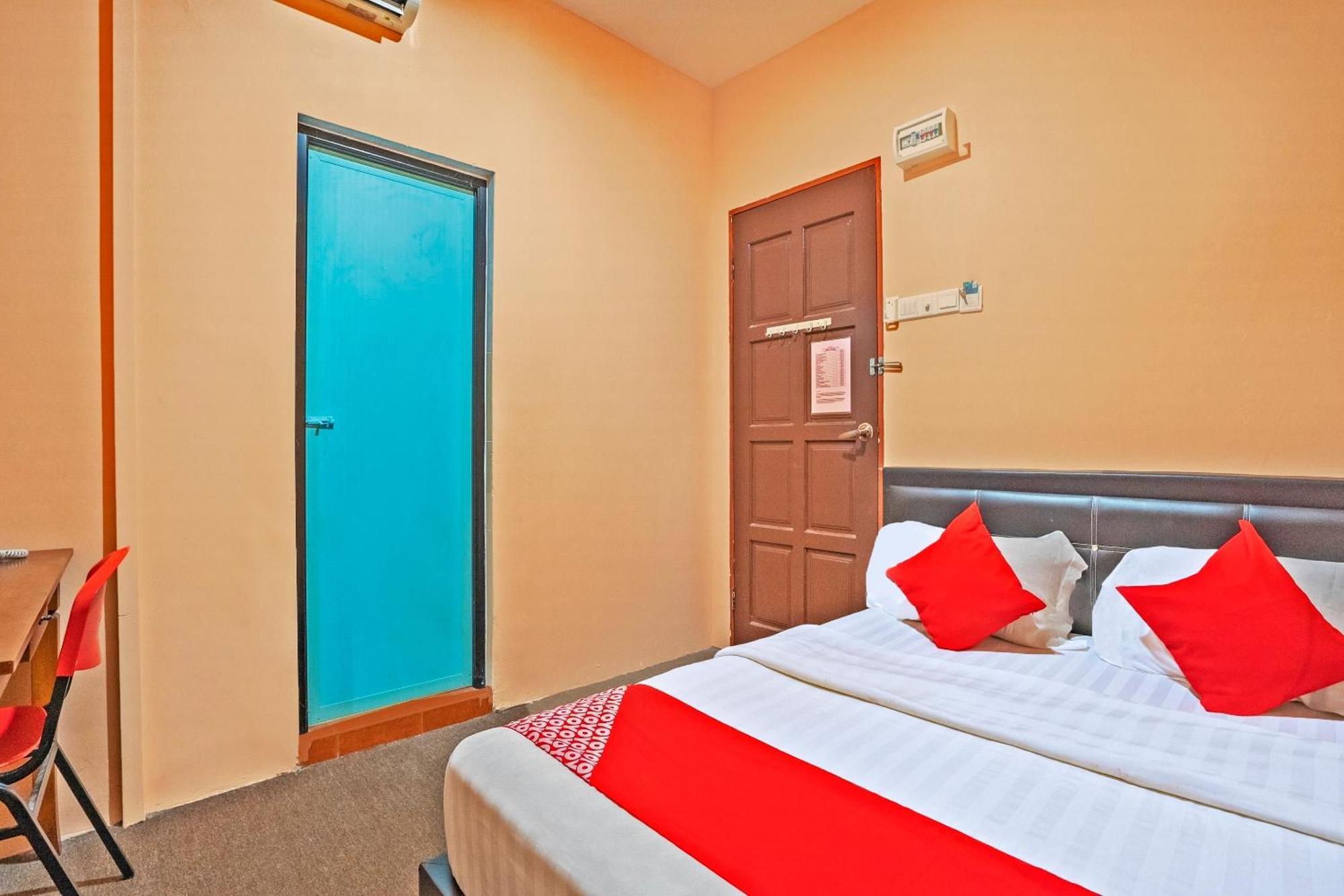 Sz Hotel Лумут Екстер'єр фото