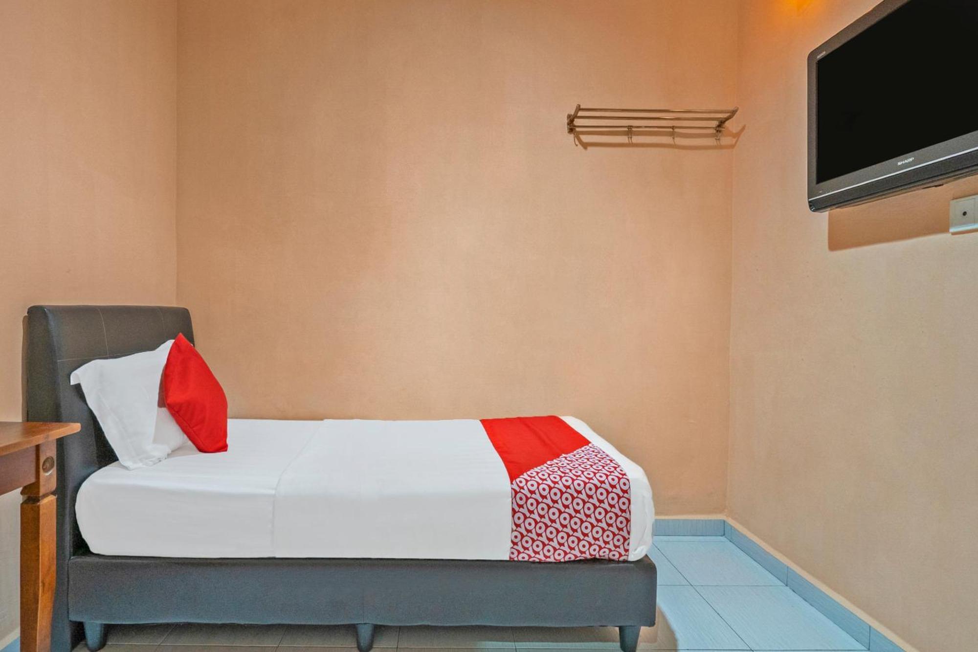 Sz Hotel Лумут Екстер'єр фото