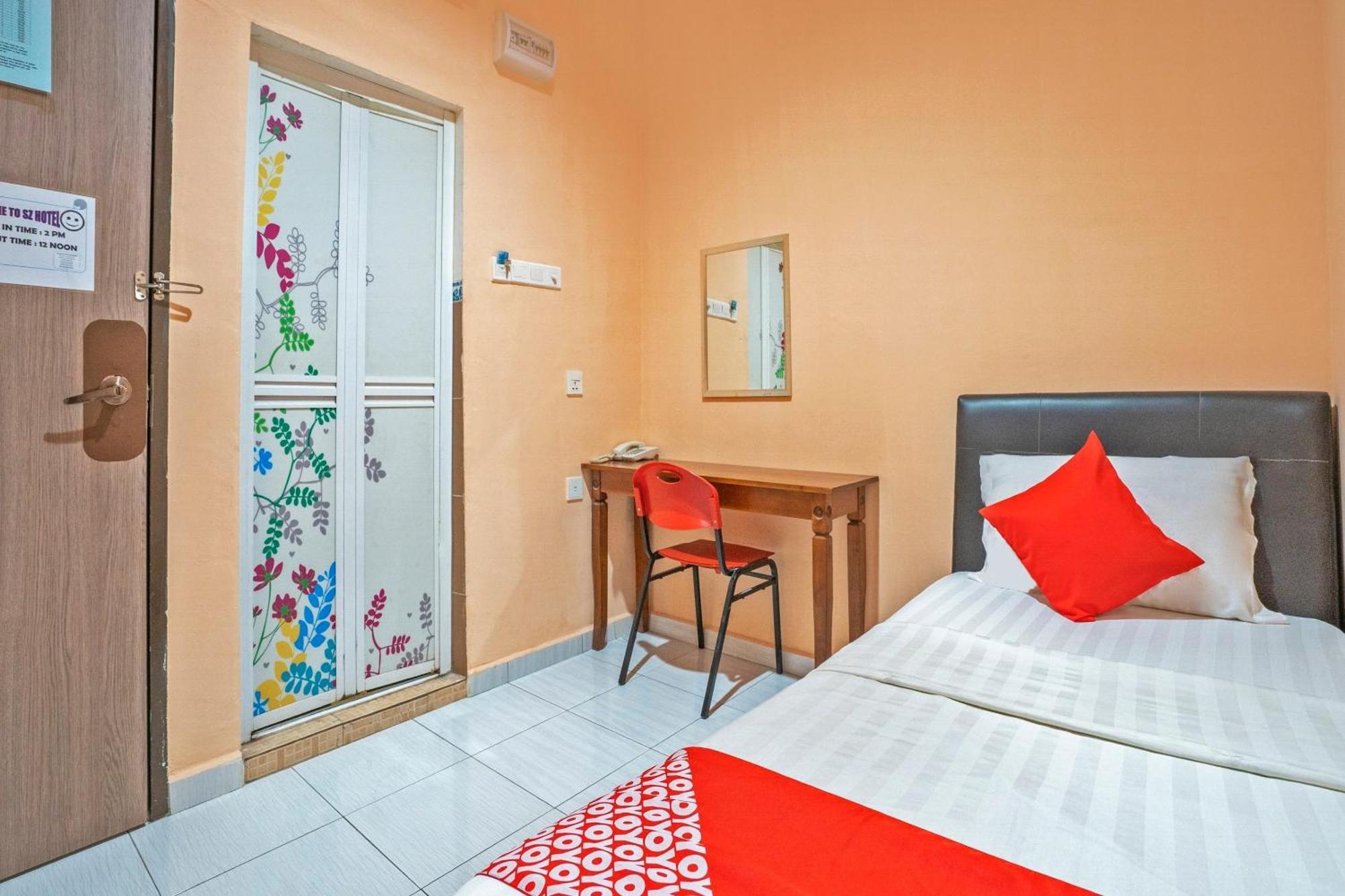 Sz Hotel Лумут Екстер'єр фото
