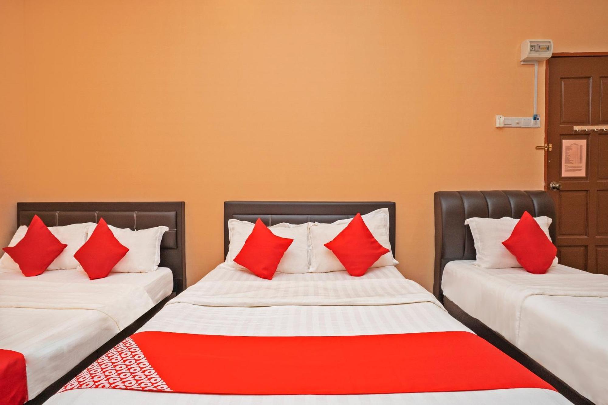 Sz Hotel Лумут Екстер'єр фото