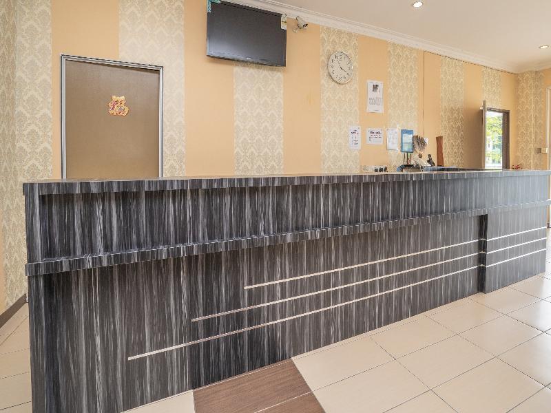 Sz Hotel Лумут Екстер'єр фото